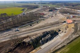 Asfalteerwerkzaamheden voor nieuwe oprit N34 bij Emmen-West