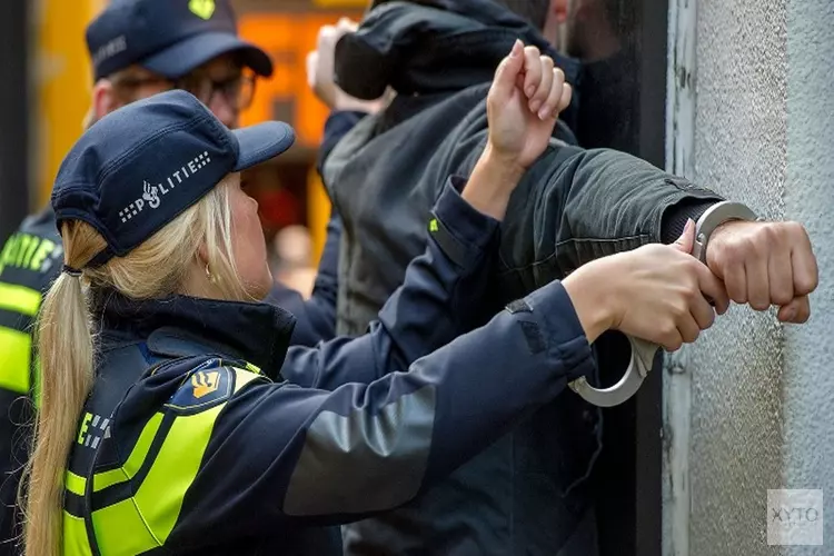 Drie Emmenaren aangehouden voor handel in harddrugs en hennep