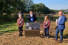 Nelleke Vedelaar opent archeologisch beleefpunt de Klinkenberg