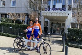 Blinde Alice fietst op tandem van Eindhoven naar de Costa Blanca