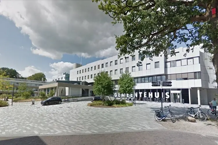 Vier jonge helden van Emmen verrast met jeugdlintje