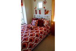 De Anne Buursema Foundation schenkt 90 kinderen in regio Emmen een compleet nieuw bed