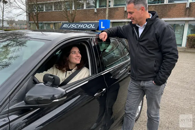 Rijscholen in Emmen