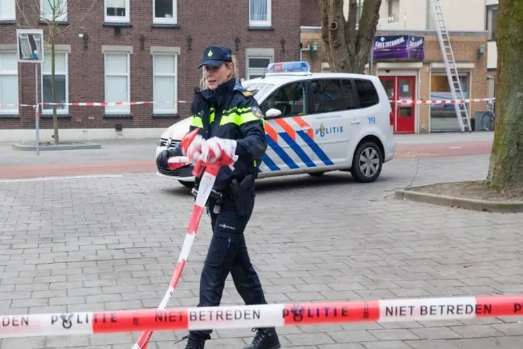 Overleden persoon aangetroffen in water in Emmen